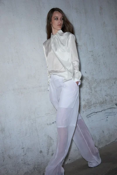 Look 9